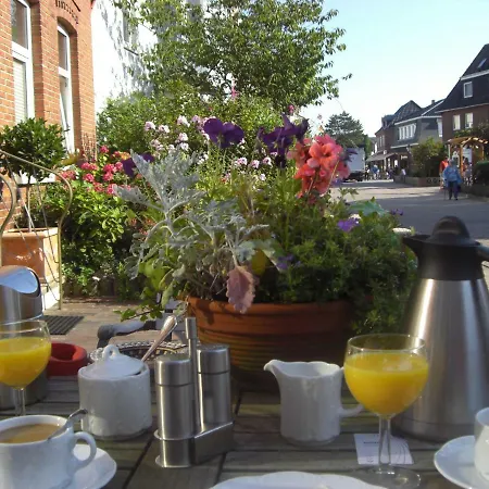 Luettje Meermaid 招待所 4*